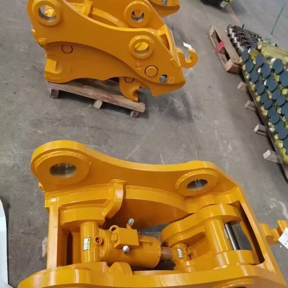 建設機械アタッチメント 油圧トレーラーヒッチ ミニショベル  - Mini Excavator のレビューと価格