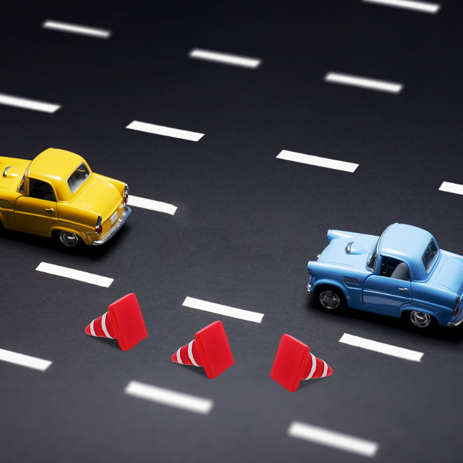 20個入り ミニチュア建設用コーン 樹脂製 小さな安全標識  - Road Traffic Cone のレビューと価格