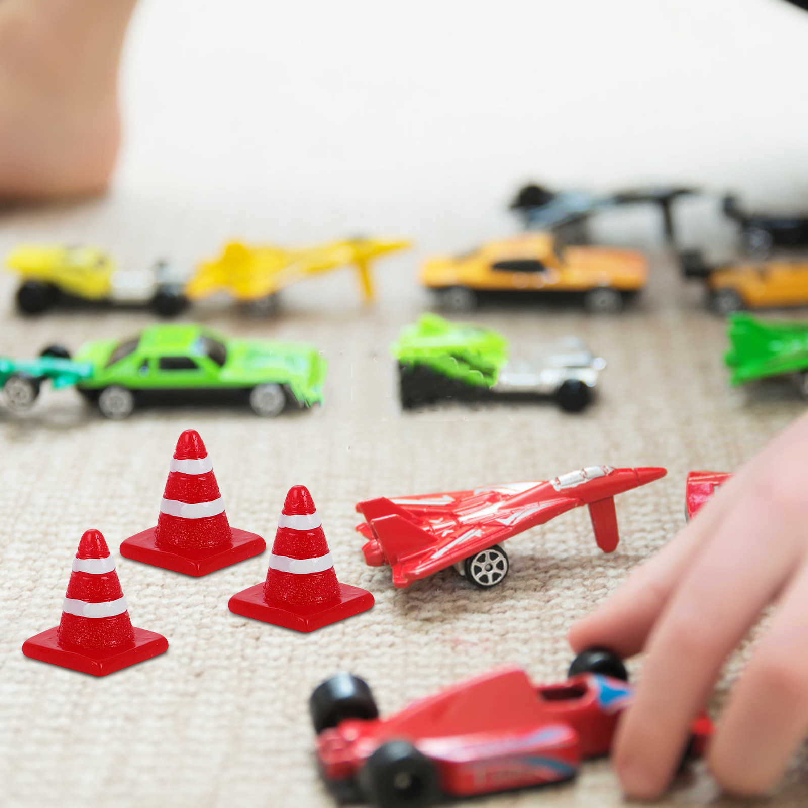 20個入り ミニチュア建設用コーン 樹脂製 小さな安全標識  - Road Traffic Cone のレビューと価格